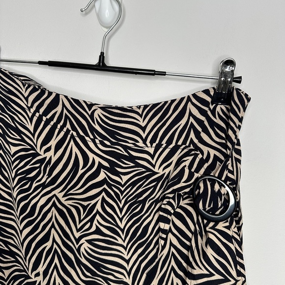 Mango | Animal Print Wrap Detail Skirt Small - Picture 5 of 10